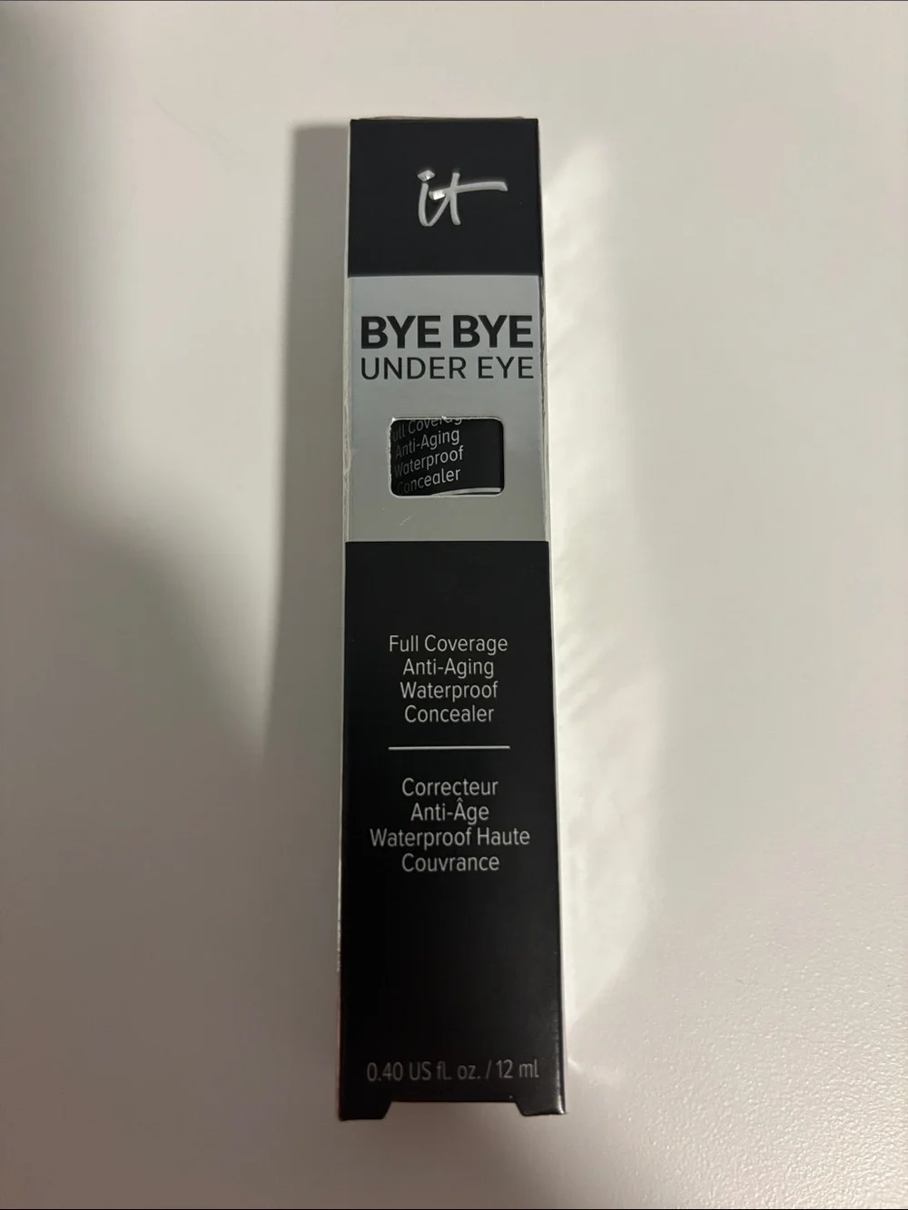 IT cosmetics Bye Bye Under Eye Concealer - Black & Silver Packaging
